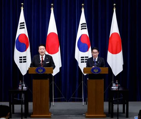 South Korean president urges expanded technology cooperation with Japan